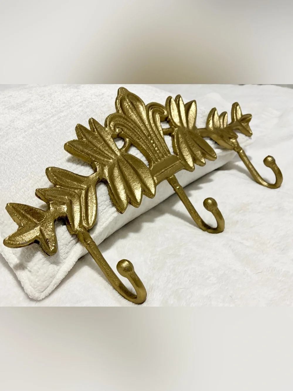 Gold Decorative Wall Hook Rack - Floral Leaf Design